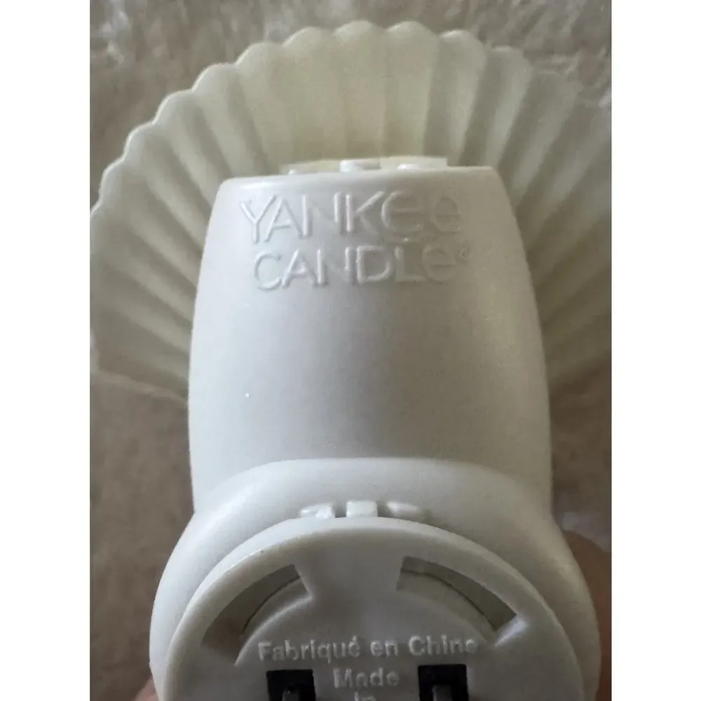 Yankee Candle Scallop Sea Shell Beach Ocean Electric ScentPlug Diffuser New